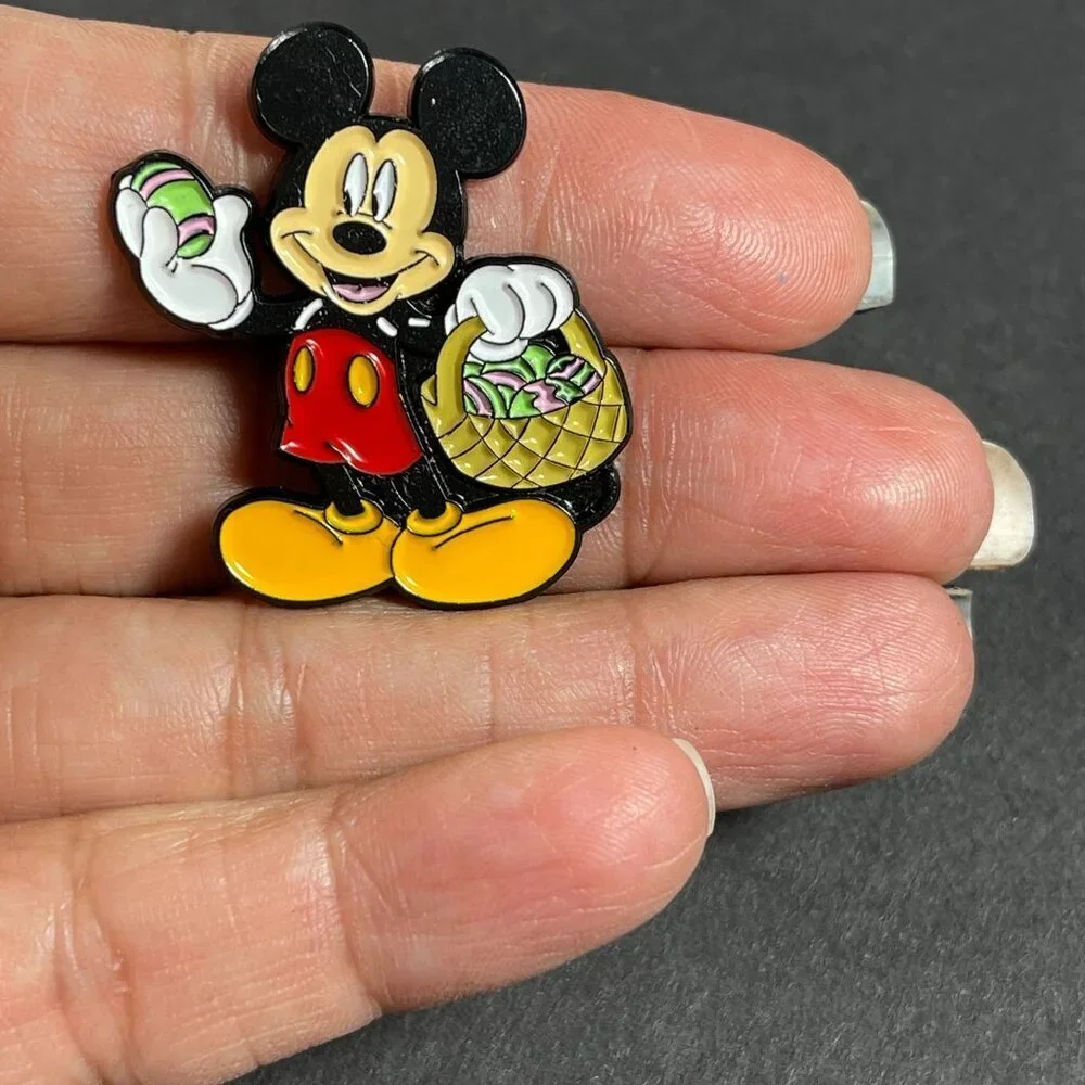 Mickey Mouse Lapel Pin Easter Egg Basket Brooch Badge Accessories Jewelry Pin